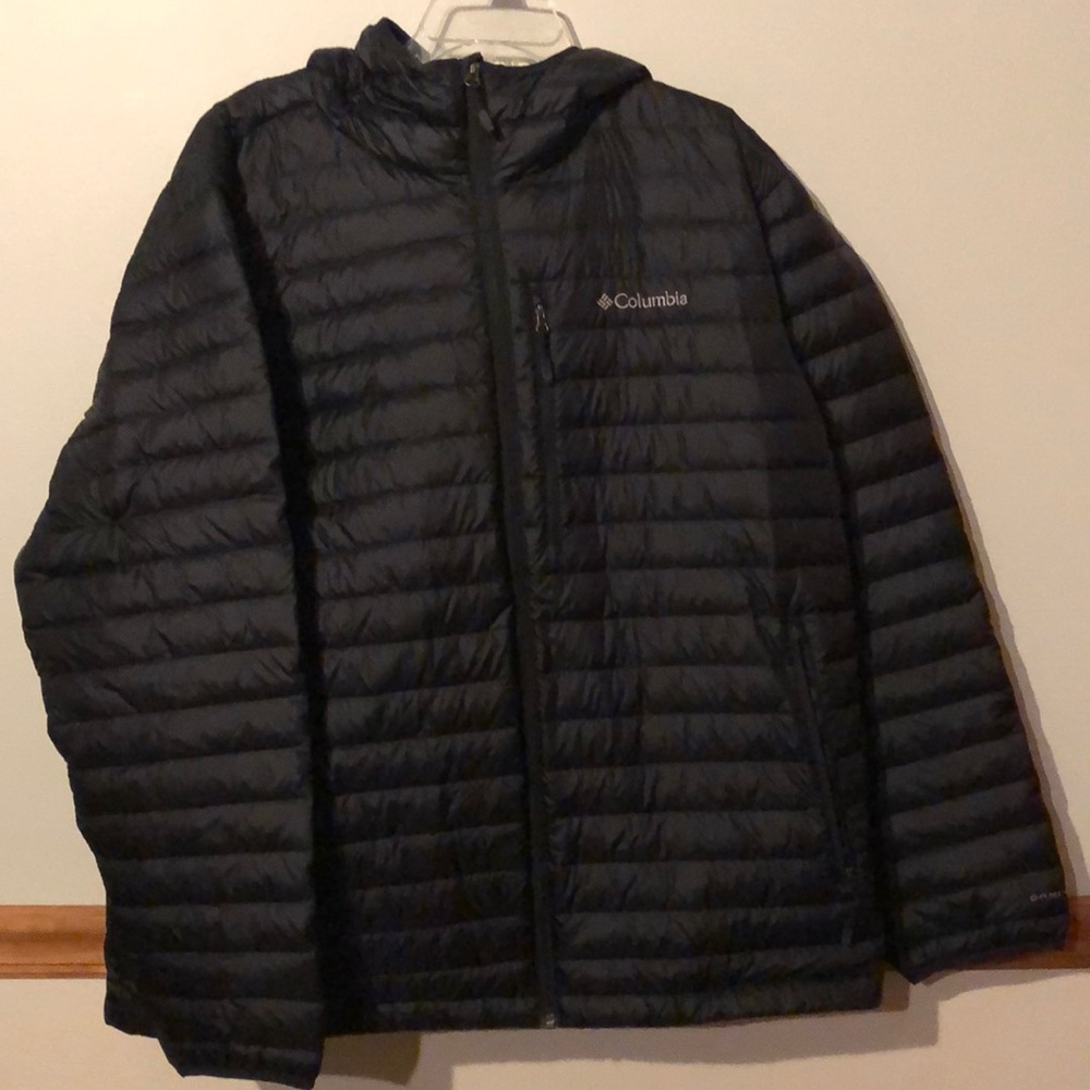 Men’s XXL Columbia Puffer Jacket w/hood